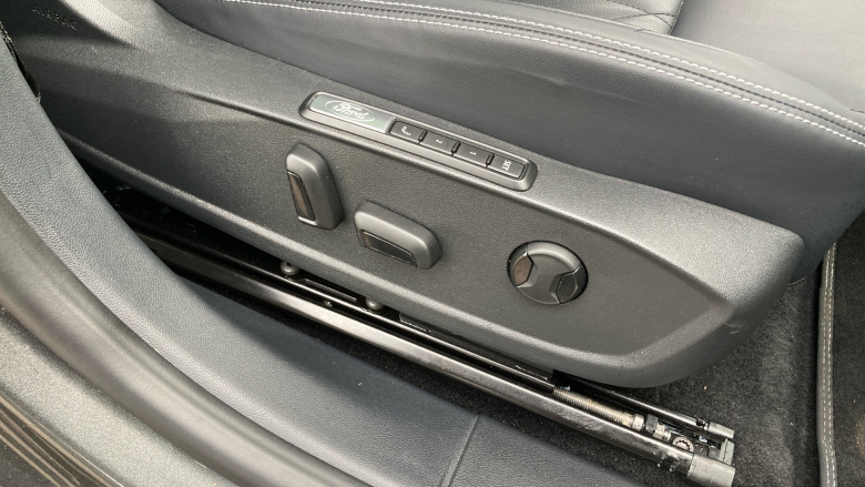 Ford Capri 210kW Premium 77kWh 5dr Auto Electric Estate